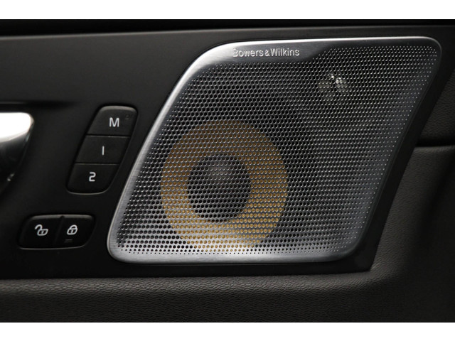 Volvo XC60 2.0 T8 Twin Engine AWD Inscription | HEAD UP | BOWERS & WILKINS | PANORAMADAK | 360 CAMERA | TREKHAAK | 22