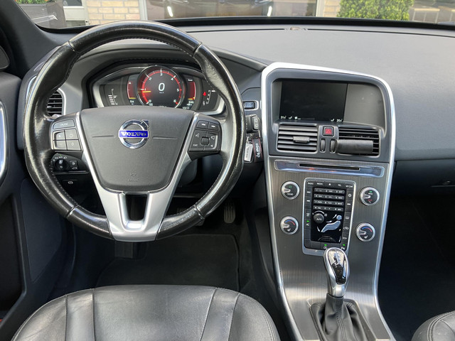 Volvo XC60 2.0 D4 FWD Ocean Race | Trekhaak | Leder | Elek. stoelen