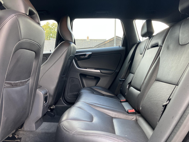 Volvo XC60 2.0 D4 FWD Ocean Race | Trekhaak | Leder | Elek. stoelen