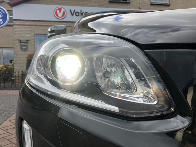 Volvo XC60 2.0 D4 FWD Ocean Race | Trekhaak | Leder | Elek. stoelen
