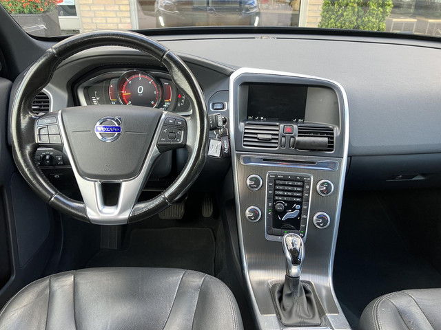 Volvo XC60 2.0 D4 FWD Ocean Race | Trekhaak | Leder | Elek. stoelen