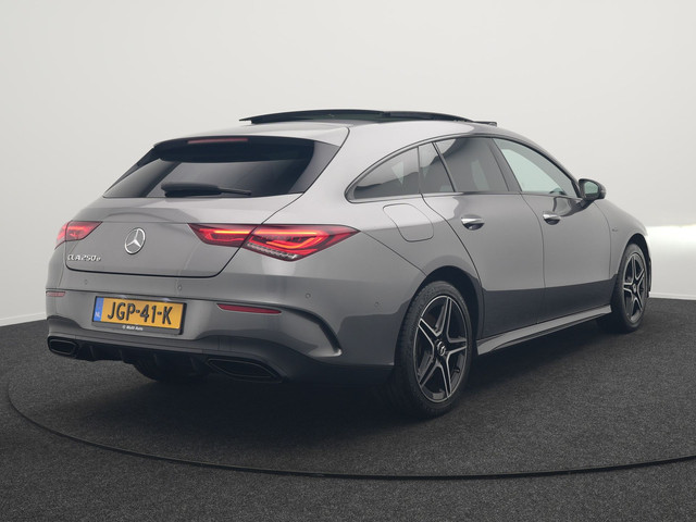 Mercedes-Benz CLA Shooting Brake 250 e AMG Plug In Hybrid 218pk Dealer O.H PHEV | Trekhaak Af Fabriek | Panodak | Burmester Sound | Adaptive Cruis