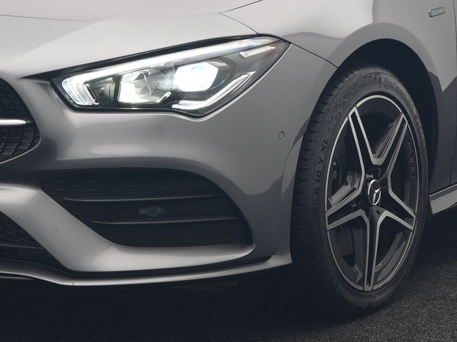 Mercedes-Benz CLA Shooting Brake 250 e AMG Plug In Hybrid 218pk Dealer O.H PHEV | Trekhaak Af Fabriek | Panodak | Burmester Sound | Adaptive Cruis