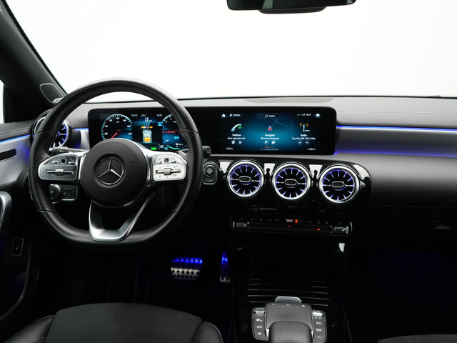 Mercedes-Benz CLA Shooting Brake 250 e AMG Plug In Hybrid 218pk Dealer O.H PHEV | Trekhaak Af Fabriek | Panodak | Burmester Sound | Adaptive Cruis