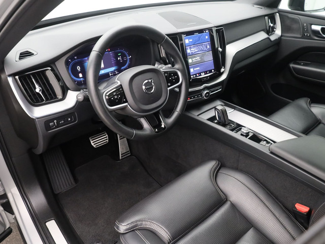 Volvo XC60 2.0 Recharge T6 AWD R-Design | FACELIFT | PANO | CAMERA | H&K | MEMORY | STOELVENT. | STOEL- EN STUURVERW.