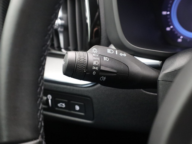 Volvo XC60 2.0 Recharge T6 AWD R-Design | FACELIFT | PANO | CAMERA | H&K | MEMORY | STOELVENT. | STOEL- EN STUURVERW.