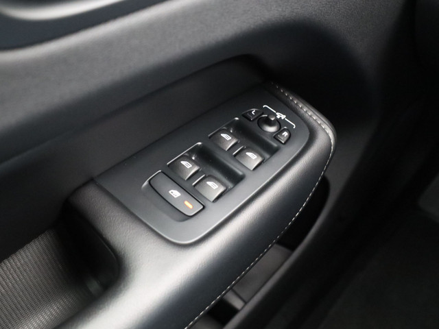 Volvo XC60 2.0 Recharge T6 AWD R-Design | FACELIFT | PANO | CAMERA | H&K | MEMORY | STOELVENT. | STOEL- EN STUURVERW.