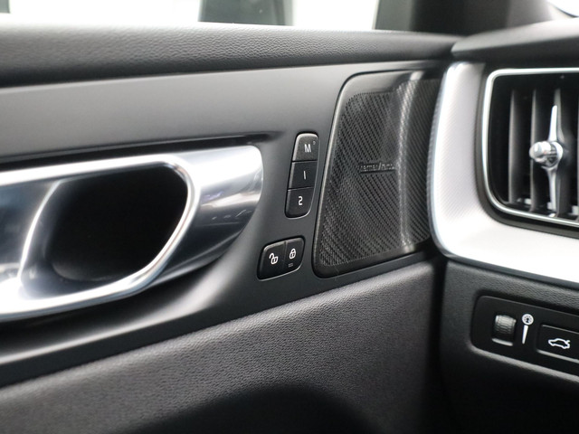 Volvo XC60 2.0 Recharge T6 AWD R-Design | FACELIFT | PANO | CAMERA | H&K | MEMORY | STOELVENT. | STOEL- EN STUURVERW.