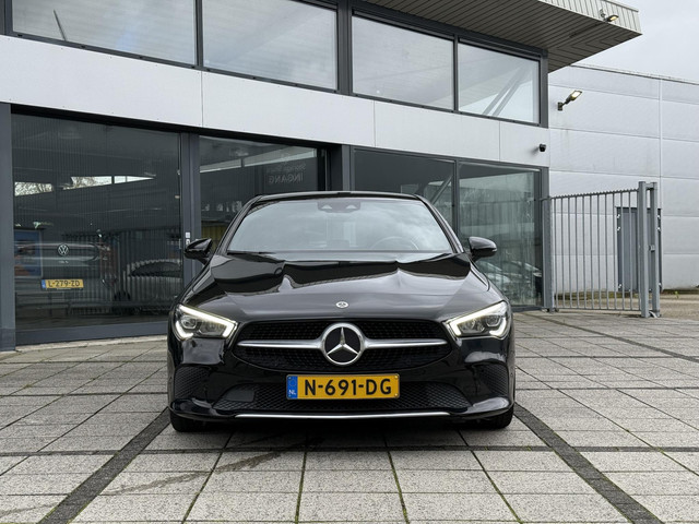 Mercedes-Benz CLA Shooting Brake 180 Aut. Business Sol. Luxury | Leder Sport | Sfeer Verlichting | 18inch |