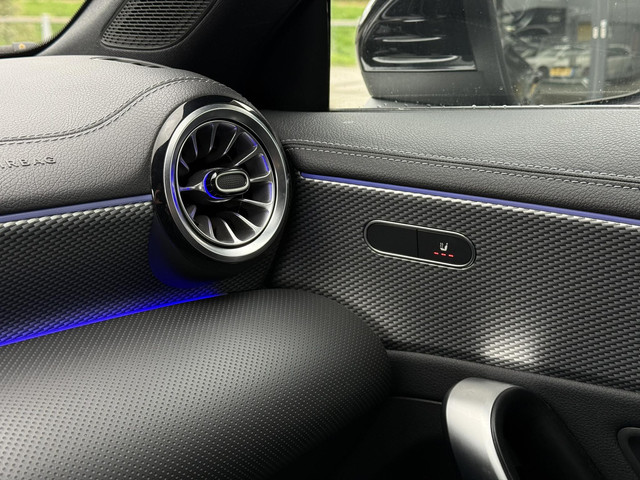 Mercedes-Benz CLA Shooting Brake 180 Aut. Business Sol. Luxury | Leder Sport | Sfeer Verlichting | 18inch |