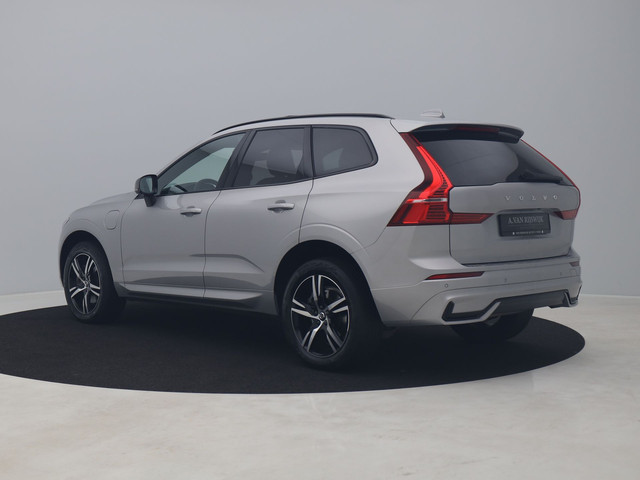 Volvo XC60 2.0 Recharge T6 AWD R-Design | PANO | CAMERA | ADAPTIVE | B&W | MEMORY | LUCHTVERING | STOEL- EN STUURVERW. | TREKHAAK