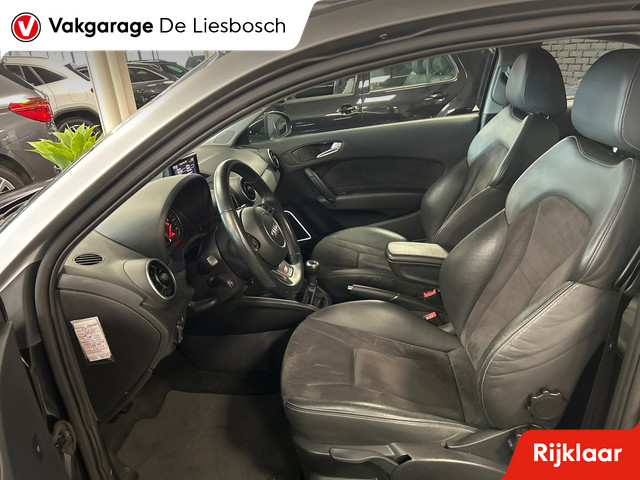 Audi A1 1.0 TFSI Sport Pro Line S   leder-alcantara  parkeersensoren v+a   Bose   Xenon