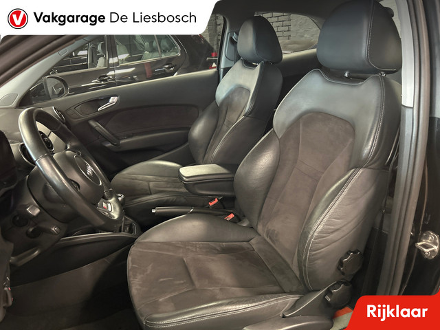 Audi A1 1.0 TFSI Sport Pro Line S   leder-alcantara  parkeersensoren v+a   Bose   Xenon