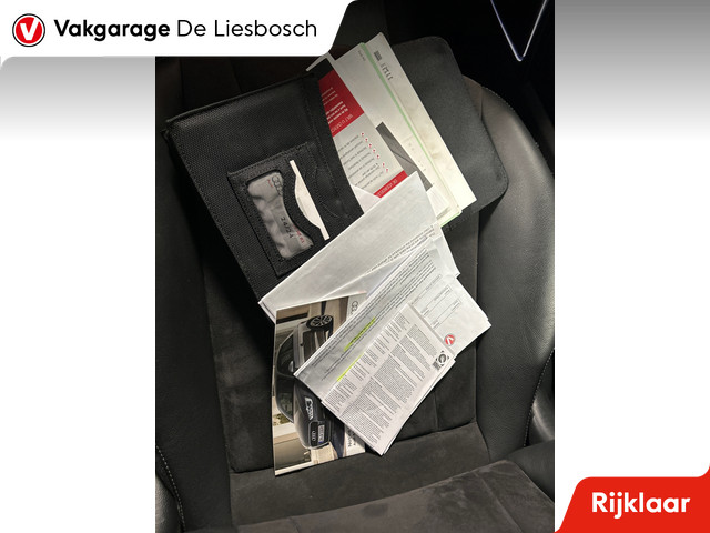 Audi A1 1.0 TFSI Sport Pro Line S   leder-alcantara  parkeersensoren v+a   Bose   Xenon