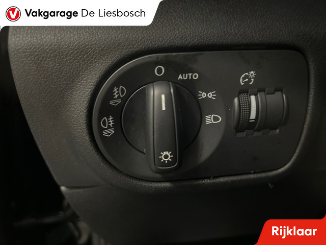 Audi A1 1.0 TFSI Sport Pro Line S   leder-alcantara  parkeersensoren v+a   Bose   Xenon