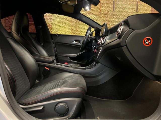 Mercedes-Benz CLA 180 AMG Aut Xenon Night Pakket Camera