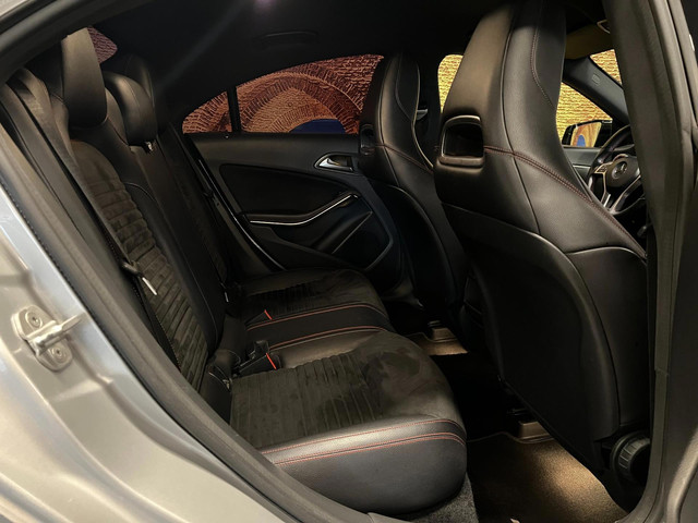 Mercedes-Benz CLA 180 AMG Aut Xenon Night Pakket Camera