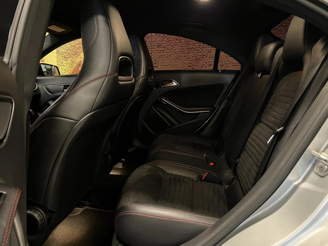 Mercedes-Benz CLA 180 AMG Aut Xenon Night Pakket Camera