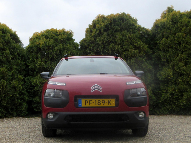 Citroen C4 Cactus 1.2 PureTech Shine *Navigatie*Trekhaak*