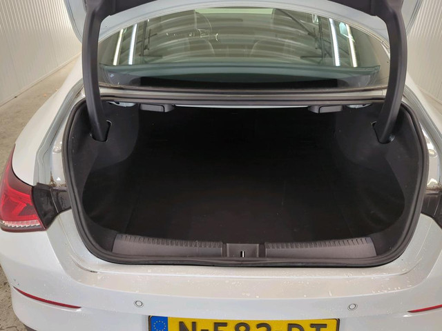 Mercedes-Benz CLA 180 Aut. Business Sol. | Navi | Camera | Led |