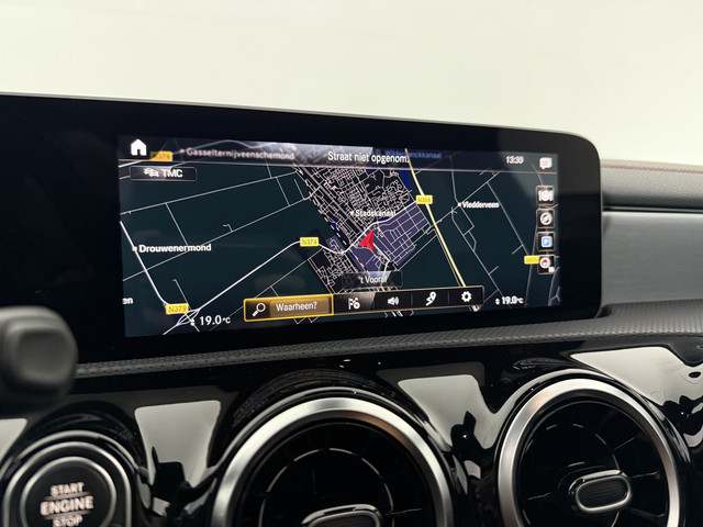 Mercedes-Benz CLA 180 AMG | Pano | LED | Trekhaak | Virtual | Camera | Carplay | Cruise