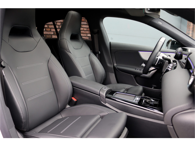 Mercedes-Benz CLA Shooting Brake 250 e AMG Line Aut8 | Facelift | Panoramadak | Distronic+ | Memory | Verwarmd Stuuwiel | Leder | HUD | Sfeerverli
