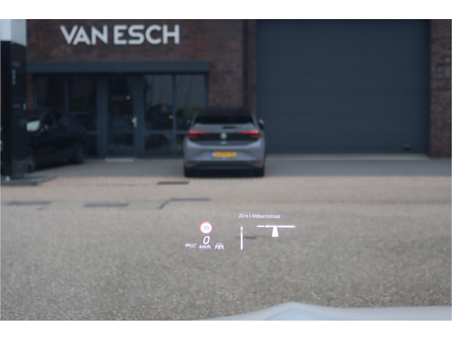 Mercedes-Benz CLA Shooting Brake 250 e AMG Line Aut8 | Facelift | Panoramadak | Distronic+ | Memory | Verwarmd Stuuwiel | Leder | HUD | Sfeerverli
