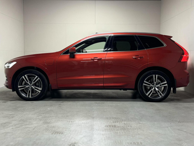 volvo-xc60-2.0-t8-twin-engine-awd-pano-memory-360-hud-autopilot-carplay-trekh.