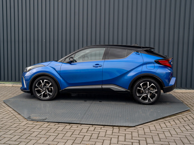 toyota-c-hr-1.8-hybrid-first-edition---bi-tone---jbl---blind-spot---navi---pakeersensoren---apple-carplay---prijs-rijklaar--
