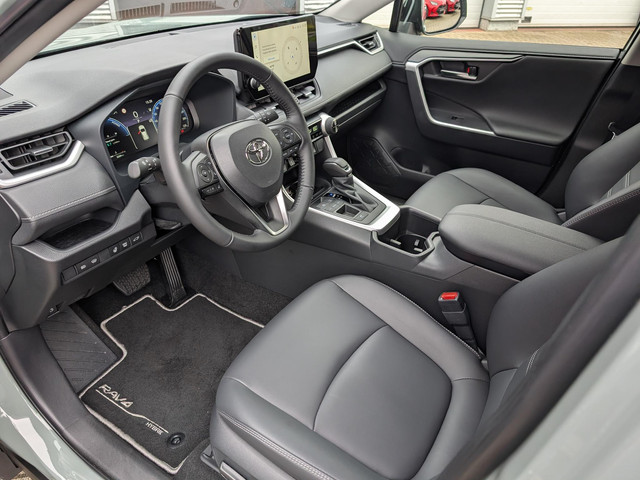 Toyota RAV4 2.5 Hybrid Style SPECIALE LAK STUUR- STOEL- EN VOORRUITVERWARMING LEER APPLE & ANDROID ELEK. ACHTERKLEP