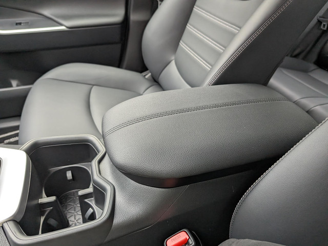 Toyota RAV4 2.5 Hybrid Style SPECIALE LAK STUUR- STOEL- EN VOORRUITVERWARMING LEER APPLE & ANDROID ELEK. ACHTERKLEP