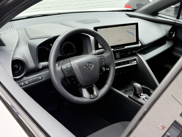 toyota-c-hr-2.0-hybrid-200-dynamic-bi-tone---zonder-stekker----navi-xl---acc---camera---keyless---led---18-inch