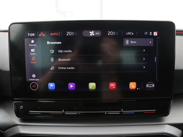 Seat Leon 1.5 eTSI FR Intens | Stoel & stuurverwarming | Trekhaak | Adaptive cruise | Navigatie | Parkeerhulp | Full LED