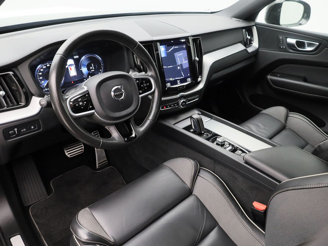 volvo-xc60-2.0-t6-plug-in-hybrid-awd-r-design---pano---camera---memory---keyless