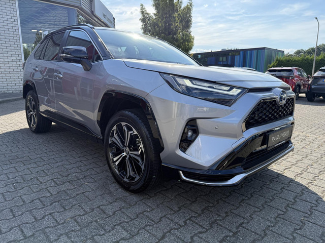 Toyota RAV4 2.5 PLUG-IN HYBRID 300 AWD LIMITED EDITION NIEUW & DIRECT LEVERBAAR! BLIND-SPOT HEAD-UP 360°CAMERA P-SENSOREN JBL-AUDIO 19LM-VE