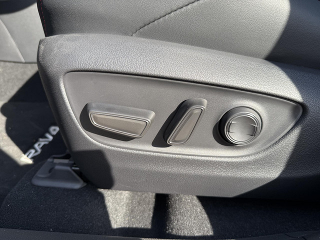 Toyota RAV4 2.5 PLUG-IN HYBRID 300 AWD LIMITED EDITION NIEUW & DIRECT LEVERBAAR! BLIND-SPOT HEAD-UP 360°CAMERA P-SENSOREN JBL-AUDIO 19LM-VE