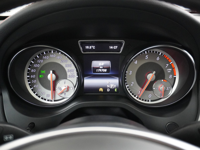 Mercedes-Benz CLA 250 AMG AUT-7 211pk Night-Pack Sport Leer Pano-dak Navi Pro Airco Thermatik Camera Cruise Control Ambition Amg Exklusiv-Pack Sto