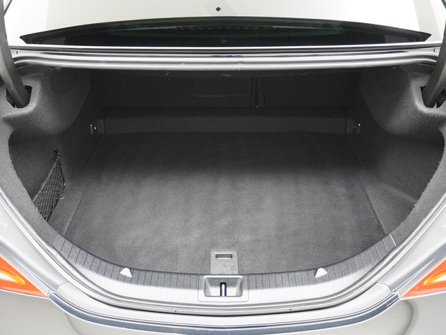 Mercedes-Benz CLA 250 AMG AUT-7 211pk Night-Pack Sport Leer Pano-dak Navi Pro Airco Thermatik Camera Cruise Control Ambition Amg Exklusiv-Pack Sto