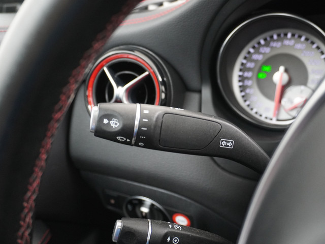 Mercedes-Benz CLA 250 AMG AUT-7 211pk Night-Pack Sport Leer Pano-dak Navi Pro Airco Thermatik Camera Cruise Control Ambition Amg Exklusiv-Pack Sto