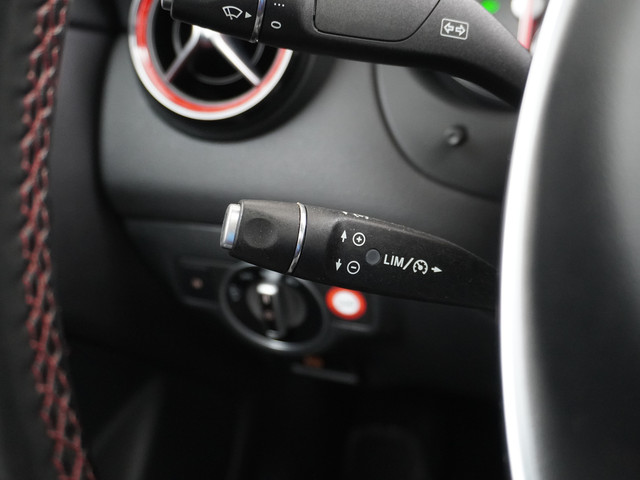 Mercedes-Benz CLA 250 AMG AUT-7 211pk Night-Pack Sport Leer Pano-dak Navi Pro Airco Thermatik Camera Cruise Control Ambition Amg Exklusiv-Pack Sto