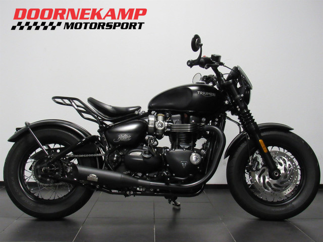 triumph-bonneville-bobber