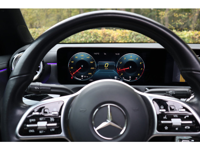 Mercedes-Benz CLA 200 Business Solution Luxury | Pano | Leder | Burmester |