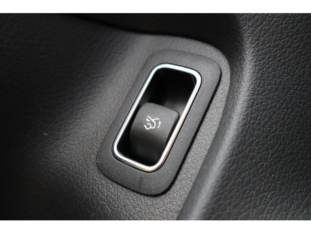 Mercedes-Benz CLA 200 Business Solution Luxury | Pano | Leder | Burmester |
