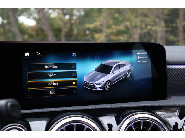 Mercedes-Benz CLA 200 Business Solution Luxury | Pano | Leder | Burmester |