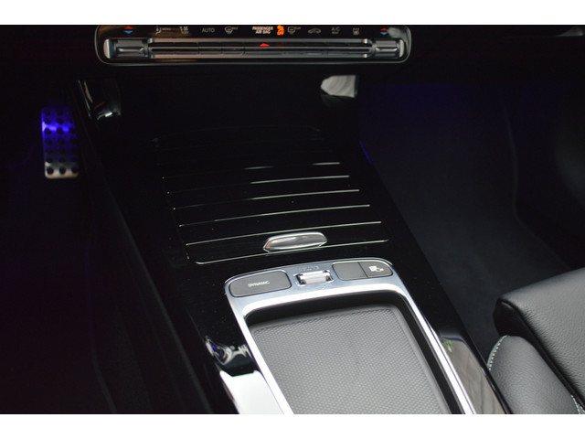 Mercedes-Benz CLA Shooting Brake 250 e AMG Led Panorama Memory Distronic Burmester Camera 360 Head-Up Pdc