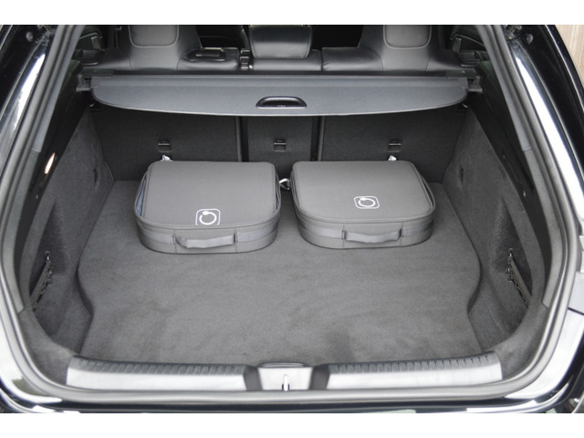Mercedes-Benz CLA Shooting Brake 250 e AMG Led Panorama Memory Distronic Burmester Camera 360 Head-Up Pdc