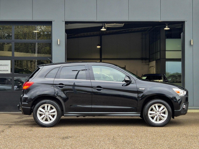 mitsubishi-asx-1.6-intro-edition--navi-clima-trekhaak-cruise