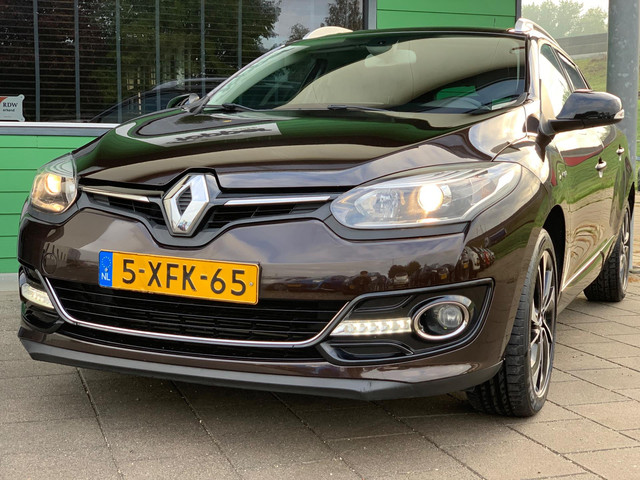 renault-mgane-estate-1.2-tce-bose---panoramadak---navigatie---cruise-control--