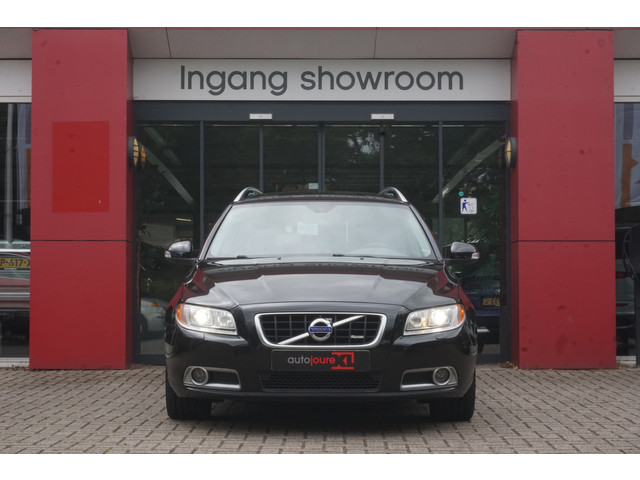 volvo-v70-2.0t-r-edition---origineel-nl---leder---navigatie---cruise-control---airco---pdc--