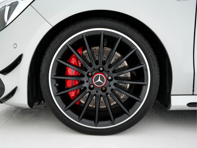 Mercedes-Benz CLA AMG 45 4MATIC Ambition Aut. *PANO | AMG-AERO-PACK | RECARO-SPORTSEATS | MICROFIBRE | FULL-LED | MEMORY-PACK | HARMAN KARDON-SURR